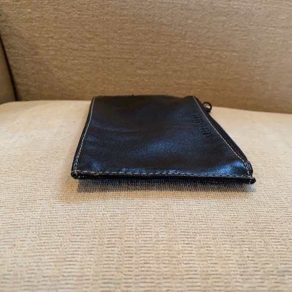 Bobbi Brown Small Leather Zip Case - Picture 4 of 10